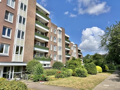 Helle 2-Zi.-Wohnung mit Terrasse und Blick ins Grüne inkl. TG-Stellplatz!