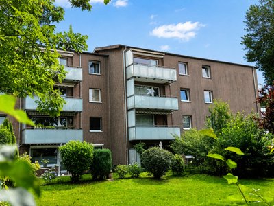 Lichtdurchflutete Whg. in der Endetage mit Balkon und TG-Stellpl. in ruhiger Lage von Eidelstedt Lichtdurchflutete Whg. in der Endetage mit Balkon und TG-Stellpl. in ruhiger Lage von Eidelstedt