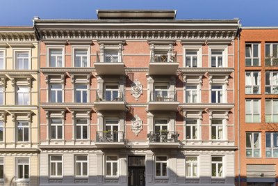 Exklusive Dachgeschosswohnung mit Dachterrasse und 360°-Blick in Bestlage von Hamburg-Rotherbaum