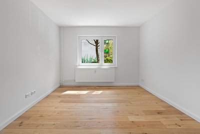 Hochwertig renovierte 2-Zimmer-Wohnung mit Terrassenfläche in zentraler Lage von Hamburg - Hamm-Nord-13593
