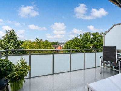 Lichtdurchflutete Whg. in der Endetage mit Balkon und TG-Stellpl. in ruhiger Lage von Eidelstedt-16007 Lichtdurchflutete Whg. in der Endetage mit Balkon und TG-Stellpl. in ruhiger Lage von Eidelstedt-16007
