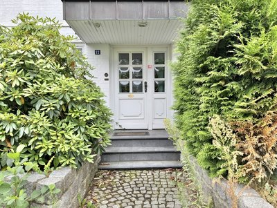 Endreihenhaus mit separater Anliegerwohnung und großem Garten in beliebter Lage von Schenefeld-16051